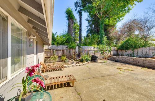 Eureka House | 2 Mi to Old Town House with Grill in Eureka!