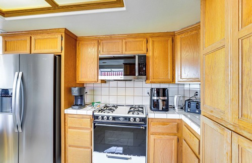 Grover Beach House | 2 Mi to Pismo Beach: Oceano Retreat Near Wineries!