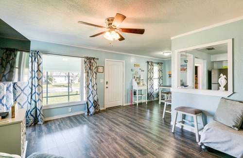 Aransas Pass House | 2 Mi to Redfish Bay: Aransas Pass Home w/Fire Pit