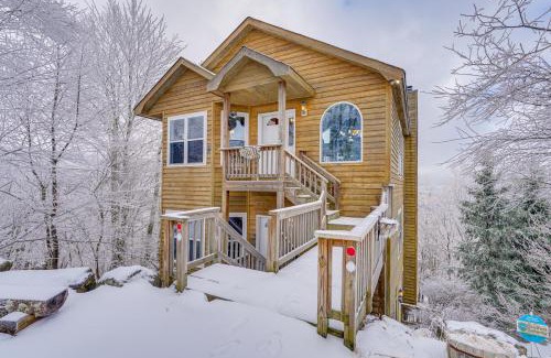 Beech Mountain House | 2 Mi to Ski Resort Beech Mtn Home with Fire Pit!