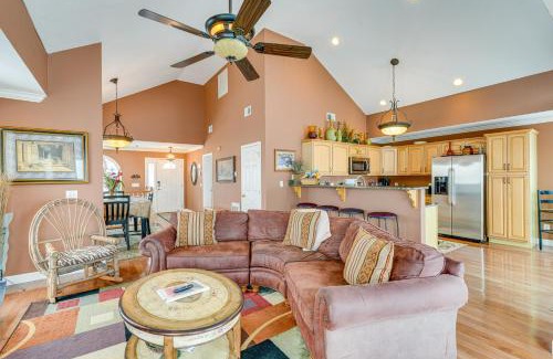 Beech Mountain House | 2 Mi to Ski Resort Beech Mtn Home with Fire Pit!