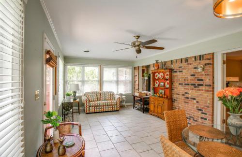 Oxford House | 2 Mi to Square, 3 Mi to Ole Miss Oxford Getaway!