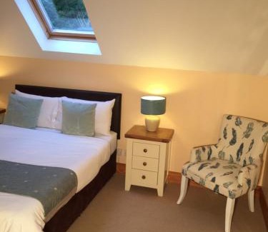 Kenmare Bed & Breakfast | 2 Mile Lodge