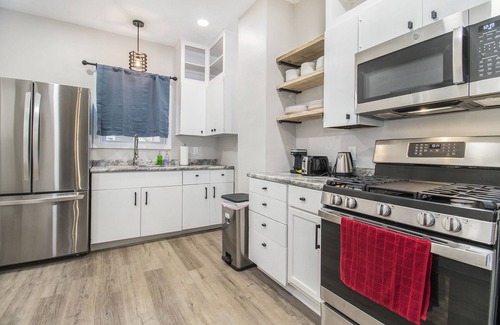 Near Northwest House | 2 Miles from NOTRE DAME, Brand New Spacious House!n