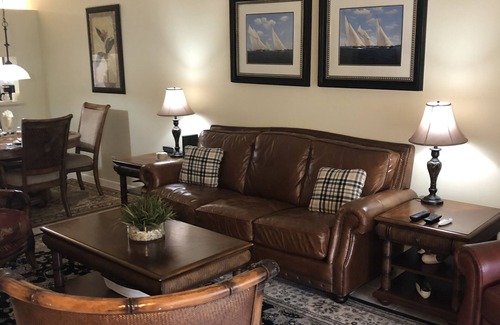 Indian Creek House | 2 miles from ROGER DEAN STADIUM the ST. LOUIS CARDINALS and MIAMI MARLINS