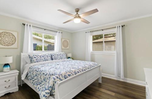 Deerfield Beach House | 2 miles to Beach~ Pool ~Cabana~ Pool Table