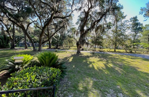Mossy Oaks House | 2 MILES TO PARRIS ISLAND
