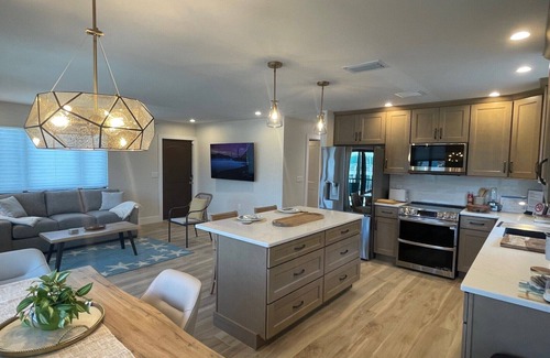Fort Myers Beach House | 2 MIN WALK to FT MYERS BEACH - VACATION HOME, REMODELED! NEW POOL! SLEEPS 6