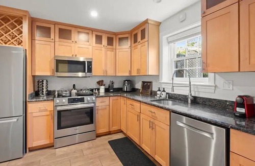 Old Town Alexandria House | 2 Mins to Waterfront - A Spacious Old Town Xcape