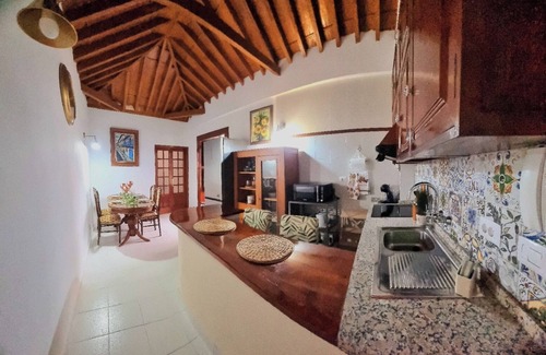 Santa Cruz de la Palma House | 2 minutes for the beach and services! Heart of the old town. Recently restaured.