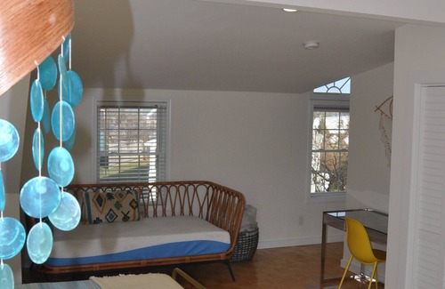 York Harbor House | 2 minute walk to Long Sands Beach! Charming family home w/ outdoor shower & deck