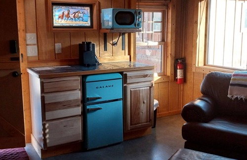 Cottonwood Cabin | 2 Minute Walk to Old Town Cottonwood AZ