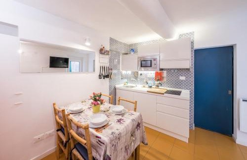 San Terenzo Apartment | 2 minuti a piedi dal mare