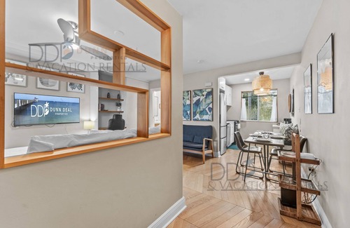 Biloxi Condo | 2 Oak Shores STUDIO Just a short walk to the beach!