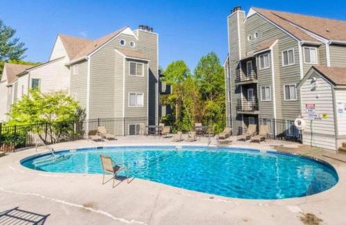 Chalet Village Apartment | 2 Places, 1 Epic Smoky Mtn Stay! Breathtaking Views-Indoor Pool-Outdoor Pool-Hot Tubs-Arcade-Playground-Close to Downtown