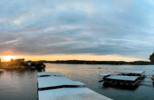 Lake Ozark Apartment | 2 Pools, Boat Slip Waterfront Condo in Lake Ozark