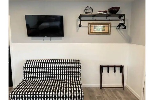 Eiber Apartment | 2 Rockleys Family Suite EV Charging Availible