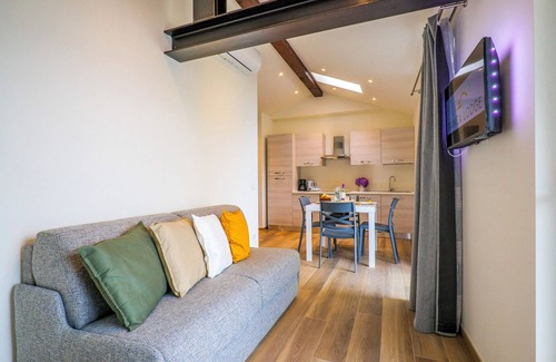 Piancassone Apartment | 2-room apartment with balcony and dream lake view