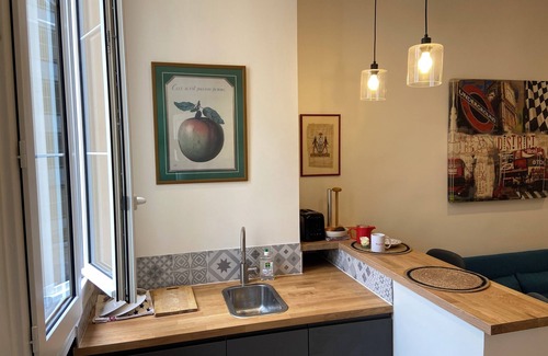 L'Europe Apartment | 2-room apartment 42m2 in the 8th arrondissement near Parc Monceau