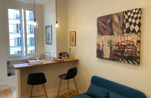 L'Europe Apartment | 2-room apartment 42m2 in the 8th arrondissement near Parc Monceau