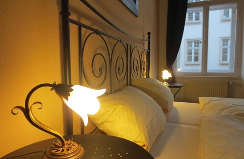 Goerlitz Apartment | 2 room apartment - house Gründerzeit