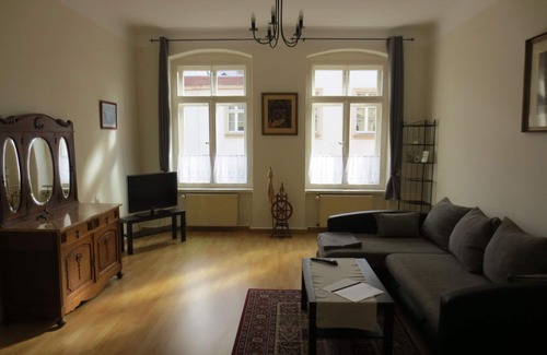 Goerlitz Apartment | 2 room apartment - house Gründerzeit