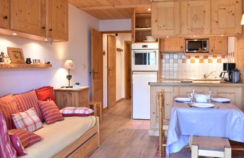 Meribel Apartment | 2-room apartment with balcony in Méribel, close to shops and slopes