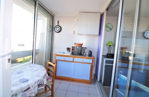Le Grau-Du-Roi Apartment | 2 room cabin 6 beds air conditioning swimming pool beach