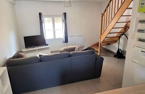 Saint-Denis Apartment | 2-room duplex apartment