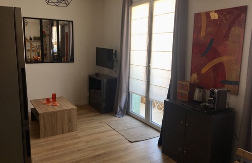 Gambetta Apartment | 2 room duplex apartment fully equipped top floor 400m shops tram