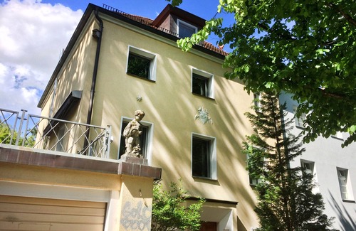 Tempelhof House | 2 room flat Garden view, 2 room apartment Garden view