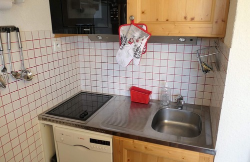 Saint-Gervais-les-Bains Apartment | 2-room cabin apartment for 6 with pool, quiet, Saint-Gervais-les-Bains