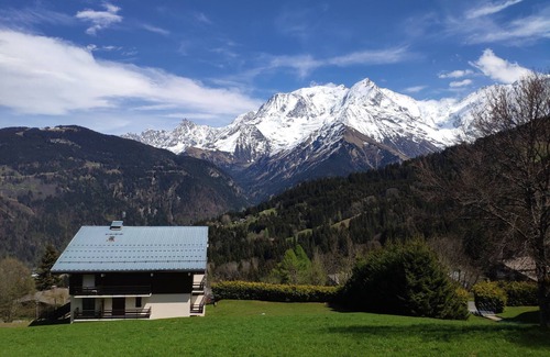 Saint-Gervais-les-Bains Apartment | 2-room apartment for 6 near the slopes, balcony, pool, parking