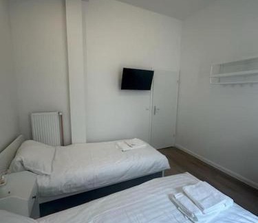 Weissensee Apartment | 2-Rooms apartment in Berlin