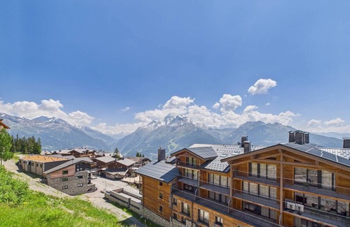 La Rosiere Apartment | 2 ROOMS 8 PERSON SKI IN/OUT