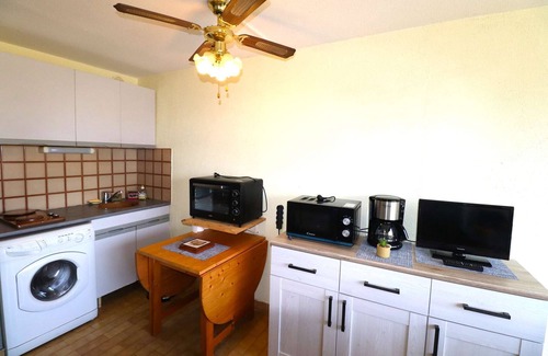 Le Grau-Du-Roi Apartment | 2 rooms with swimming pools near the sea and shops