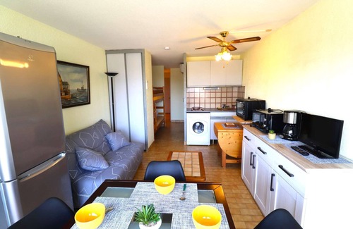 Le Grau-Du-Roi Apartment | 2 rooms with swimming pools near the sea and shops