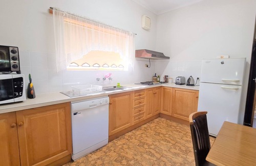 Lacepede House | 2 Storey Holiday Home With Ocean Views - Beach Access right across the road!