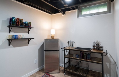Shorewood House | 2 Story Home w/Garage + Game Room | Shorewood