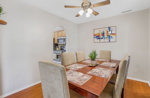 Ponderosa Trails House | 2-story home with enclosed yard, air hockey, fast WiFi & washer/dryer