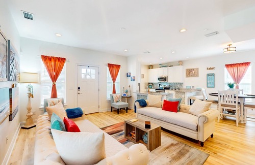 Silver Sands House | 2-story house near the beach with grill, washer/dryer, streaming, & central AC