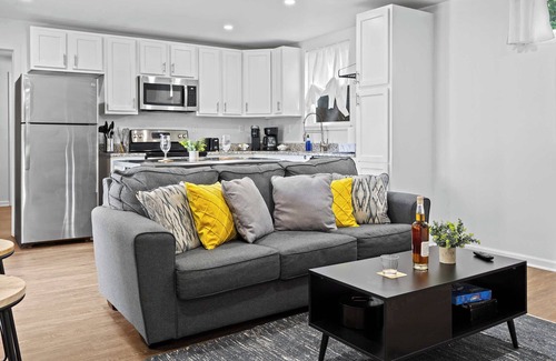 Phoenix Hill Apartment | 2-Story Shipping Container Retreat: Unit #5 & #6