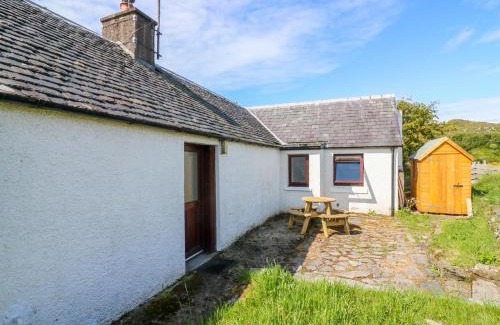 Mallaig House | 2 Tougal