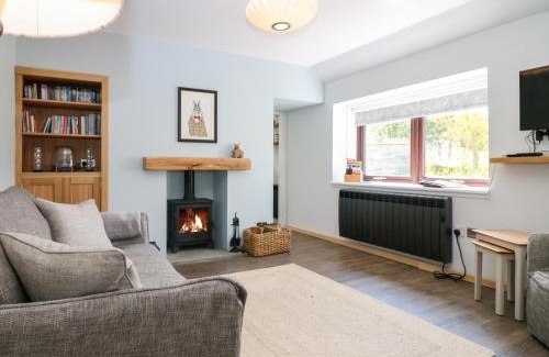 Mallaig House | 2 Tougal