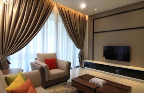 Seri Kembangan Apartment | #2 Tropical Evilla Executive Suite