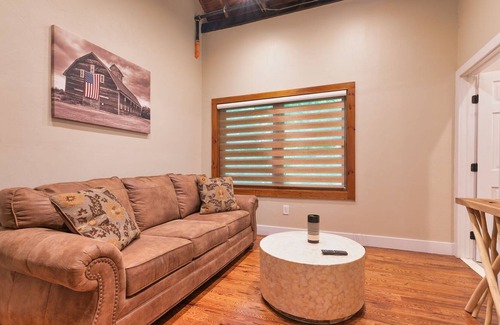 Lambertville House | 2 Units Luxurious Barn Suites in Lambertville NJ