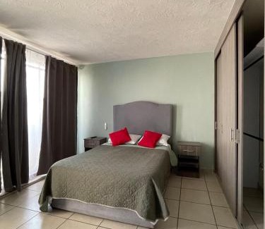 Leon House | 2 VENATOR House Boutique