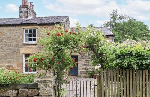 Grosmont House | 2 Whinstone Cottage