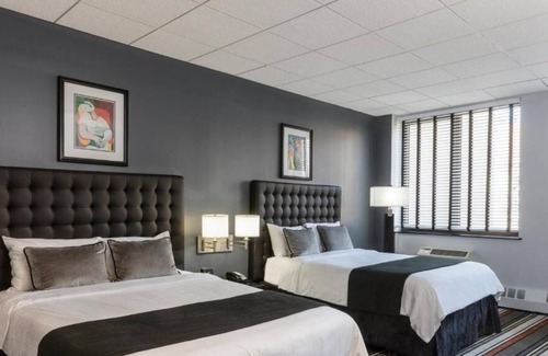 Midtown South Hotel | 2 x Superior Two Queen Bedded Rooms at Broadway Plaza Hotel