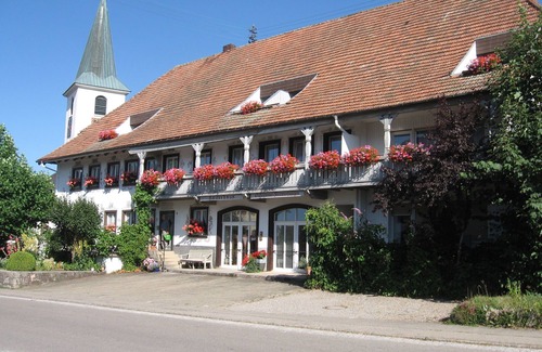 Uehlingen-Birkendorf Apartment | 2-Zimmer-Wohnung "Frauenschuh", 50qm, 1 Schlafzimmer, max. 3 Personen